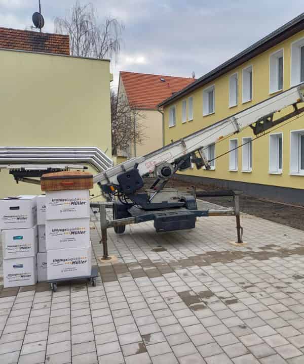 Schwerbehinderten Umzug mit Möbellift in Garbsen
